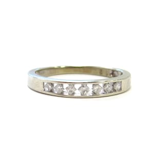 Vintage 14k White Gold Princess Cut 1/6 ct tw Diamond Anniversary Band or Wedding Ring, size 6 1/4
