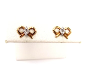 Pendientes vintage de lazo rellenos de oro con detalle de diamantes