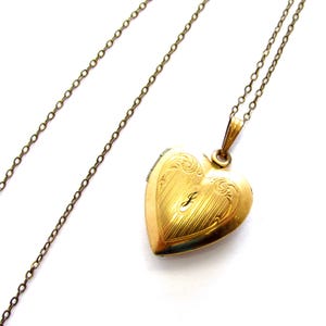 Antique Yellow Gold-Filled Heart Locket with Etched Stripe Pattern on 20&quot; Chain, Wedding or Anniversary gift