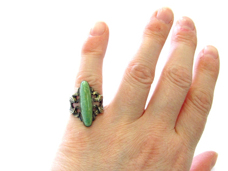Antique Art Nouveau Sterling Silver Oval Turquoise Cabochon Ring with Leafy Band size 3 12
