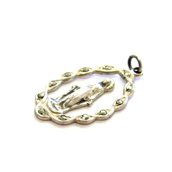 Vintage Sterling Silver Marcasite Outlined Mother… - image 4