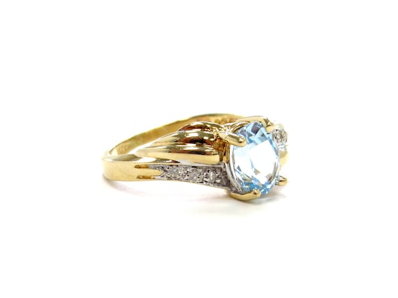 Vintage 14k Yellow Gold Sky Blue Topaz Bypass Rin… - image 3