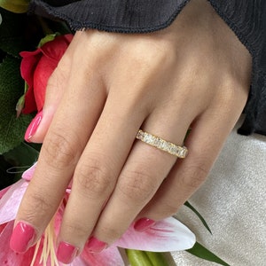 Radiant Cut Natural Diamonds Wedding Band Ring in 18K Yellow Gold and VVS / VS Clarity. Half-Way. Stackable. Diamonds Set East to West. Rare