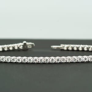 Diamond bracelet For Women 2ct 3ct 4ct 5ct 6 7 8 9 10ct 15 Carat Real. 14k White and Yellow gold. VVS-VS clarity Tennis Bracelet Low Profile