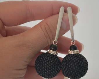 ピアス [BLACKMUSE] Embossed ball Earrings Beaded Ball Earrings, Black Round Beaded Balls, Seed Bead
