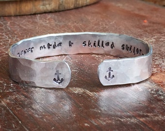 A smooth sea never made a skilled sailor Anchors Hand Hammered Texture Cuff Bracelet Personalized  Custom Jewelry Hand Stamped 1/2" Aluminum