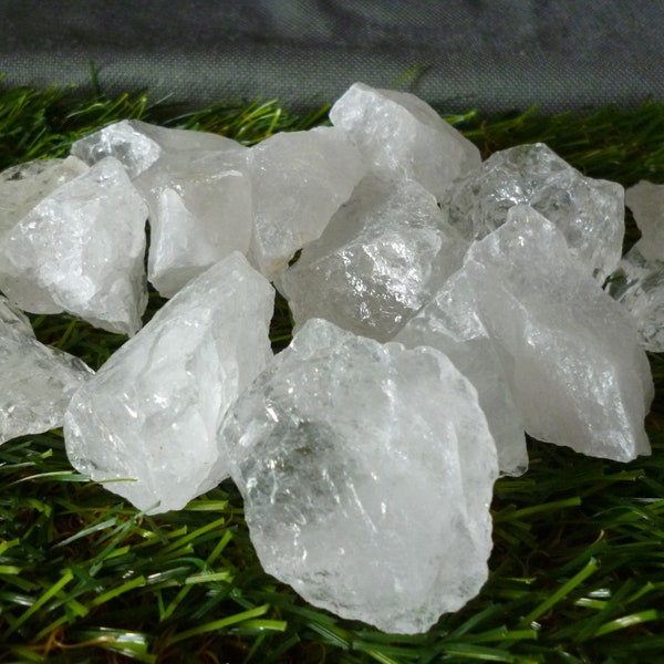 Schöne Dekosteine Bergkristall Edelstein Wasserstein ca.200g. aus Brasilien