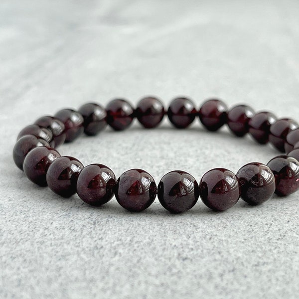 Men’s Beaded Bracelet - 4mm, 6mm, 8mm or 10mm Garnet Beaded Stretch Bracelet, Gemstone Bracelet, Garnet Bead Bracelet, Gift for Him