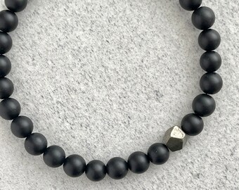 Men&#39;s Matte Onyx Beaded Bracelet with Faceted Pyrite Accent: Gemstone Stretch Bracelet