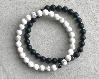 Set di braccialetti magnetici per coppie - Howlite bianca e lapislazzuli blu - Italia