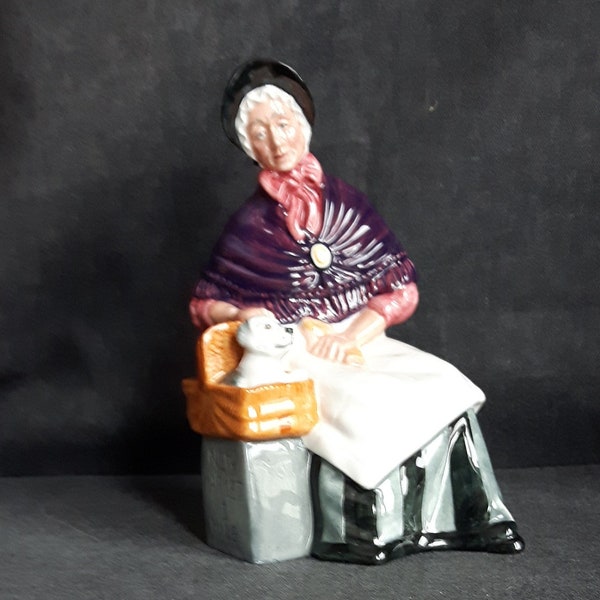 Royal Doulton NEW COMPANION - HN2770 - William Harper Design - Golden Years Series