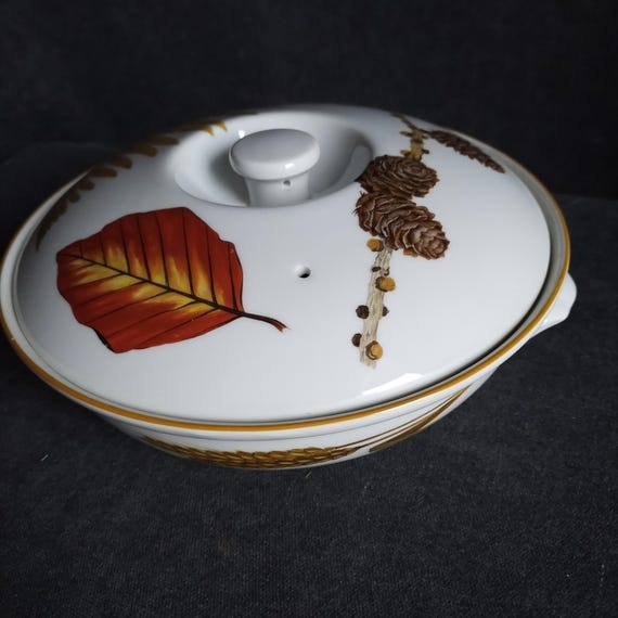 Royal Worcester Wild Harvest Covered Casserole