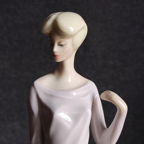 Royal Doulton DEBUTANTE from the REFLECTIONS SERIES - HN3188 - Eric Griffiths Design - One Year Only Production - Art Deco Style Figurine