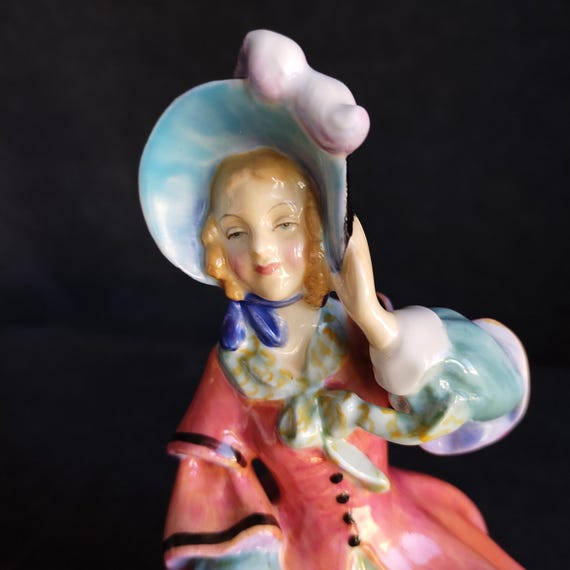 Royal Doulton SPRING MORNING Figurine - HN1922 Early Production Hand Painted Collectible