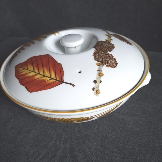 Royal Worcester Ovenware - Wild Harvest Covered Casserole
