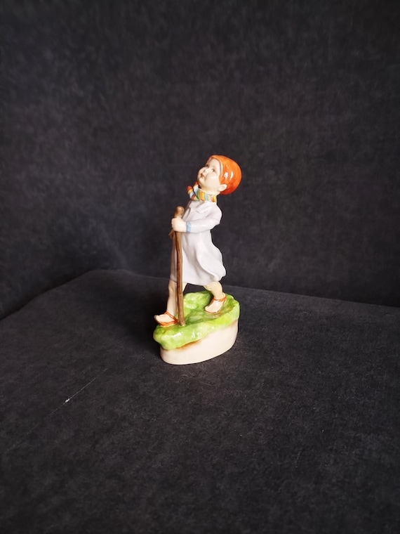 Royal Worcester THURSDAY'S CHILD Boy - Freda Doughty Days of the Week Design #3260 - First version early production - boy hiking