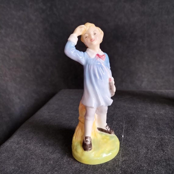 Royal Doulton LITTLE BOY BLUE Figurine HN2062 - Nursery Rhyme Collectible Character