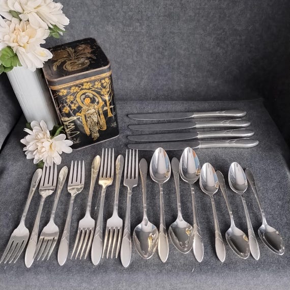 Lady Hamilton Silverplate Flatware Set - Art Deco 20-Piece Service for 4