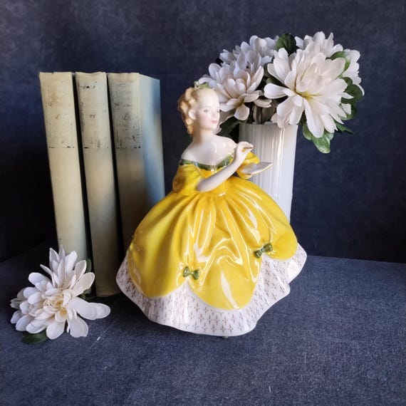 Royal Doulton The LAST WALTZ Figurine - HN2315 - Hand Painted Bone China Collectible