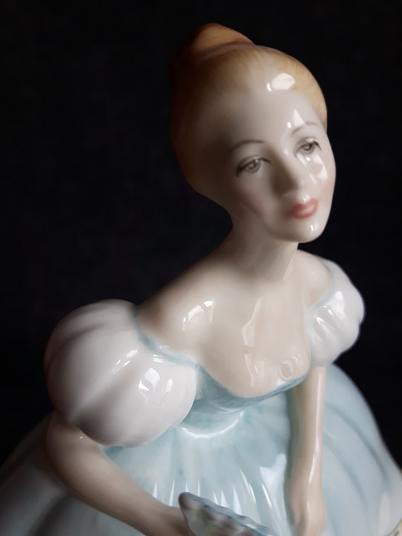 Royal Doulton FIRST DANCE - HN2803 Designed by Peggy Davies