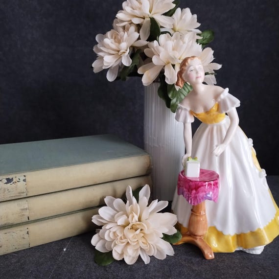 Royal Doulton HAPPY BIRTHDAY Figurine - HN3095 - Hand Painted Collectible designed by Pauline Parsons