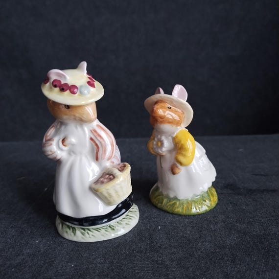 Royal Doulton BRAMBLY HEDGE Figurines - Lady Woodmouse & Primrose Woodmouse Children's Storybook Character Mice - Hand Painted Collectibles