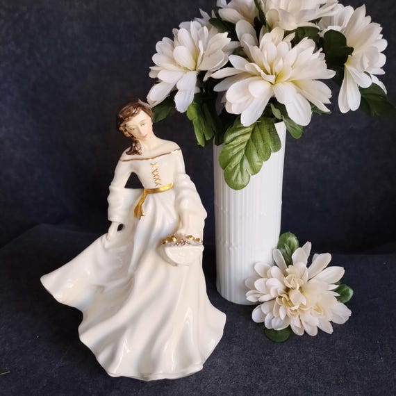 Royal Doulton SPRING MORNING Figurine: HN3725 - Elegance II Series Hand Decorated Bone China Collectible