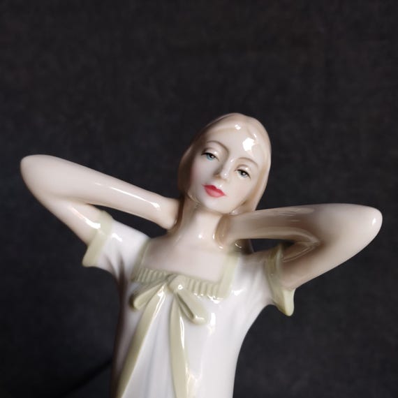 Royal Doulton DAYBREAK from the REFLECTIONS SERIES - HN3107 - Robert Jefferson Design - Short Production Run