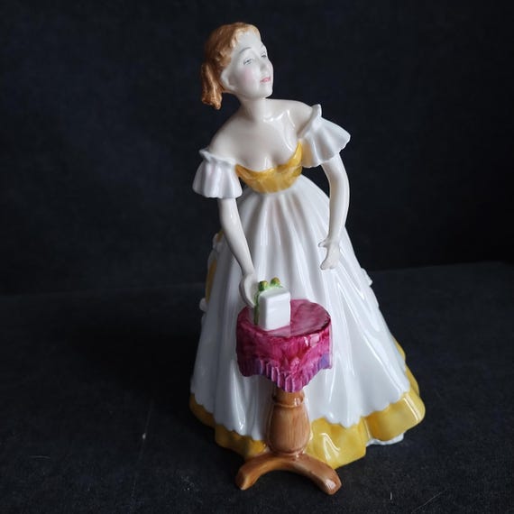 Royal Doulton HAPPY BIRTHDAY Figurine - HN3095 - Hand Painted Collectible designed by Pauline Parsons