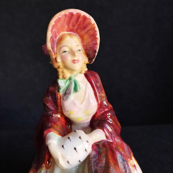 Royal Doulton HER LADYSHIP Figurine - Early Production HN1977 - Hand Painted Collectible