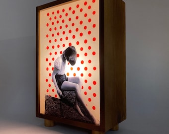 Nussbaum-Licht-Box, original Weihnachtsgeschenk, handgemachte Lampe, Holzlampe, Collage, leuchtendes Signal, dekorative Lampe. #DOTS NOGAL