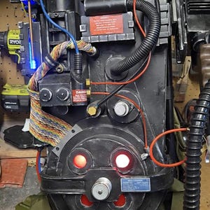 DELUXE Ghostbusters 80% scale Proton Pack and Wand Replica Cosplay