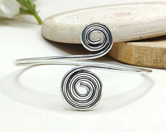 Silver Arm Cuff - Upper Arm Cuff Bracelet - Spiral Arm Band - Handmade Jewelry - Oxidized Arm Jewelry - Boho Jewelry -Adjustable Silver Cuff