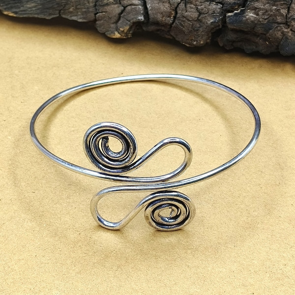 Silver Arm Cuff - Upper Arm Cuff Bracelet - Spiral Arm Band - Handmade Jewelry - Oxidized Arm Jewelry - Boho Jewelry -Adjustable Silver Cuff