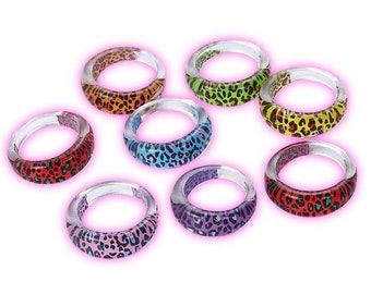 Leopard print resin rings - Y2K scenecore accessories