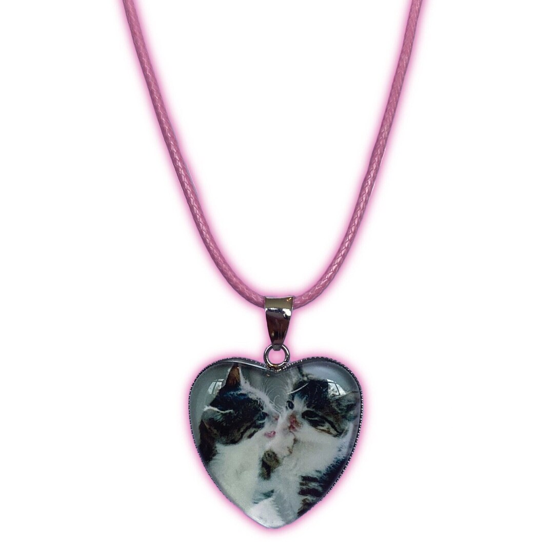 Lovecore kitten pink cord necklace