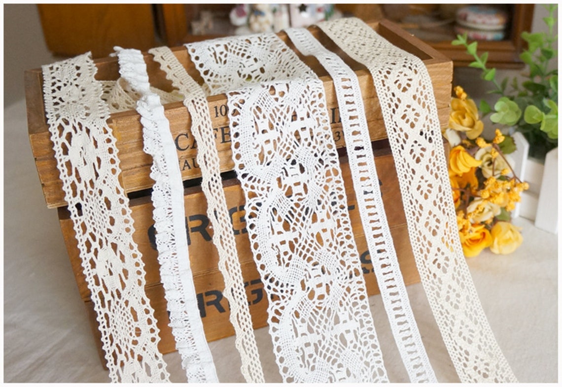 RayLineDo ® 30 Meters Assorted Vintage Style Lace Ribbon Trim Bridal Wedding Scalloped Edge Crochet Lace