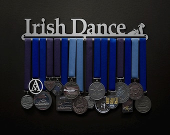 Danza irlandesa: ¡opciones masculinas y femeninas disponibles! - Perchero de exhibición para colgar medallas de los Aliados - Perchero para colgar medallas de danza