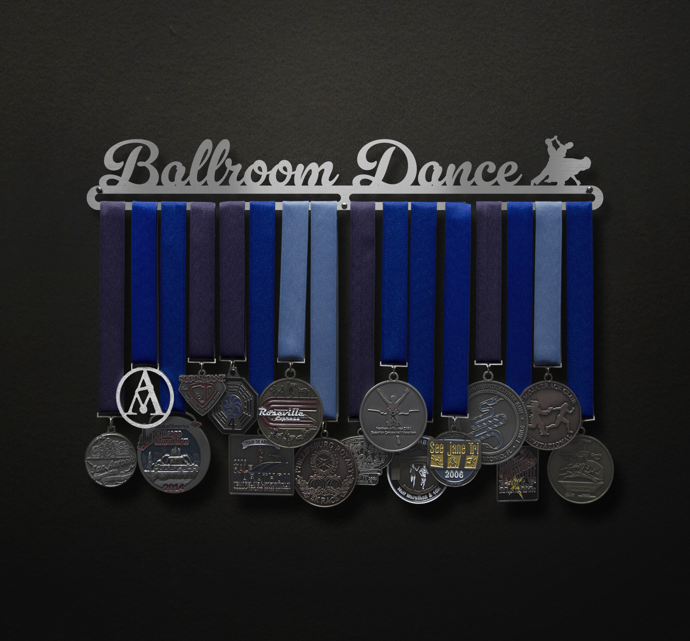 Lot De Médailles Et Badges De Danse De Salon - Occasion