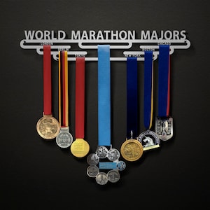 World Marathon Majors - Texte uniquement - Londres, Berlin, Tokyo, New York, Boston, Chicago - Présentoir pour porte-médailles des Alliés
