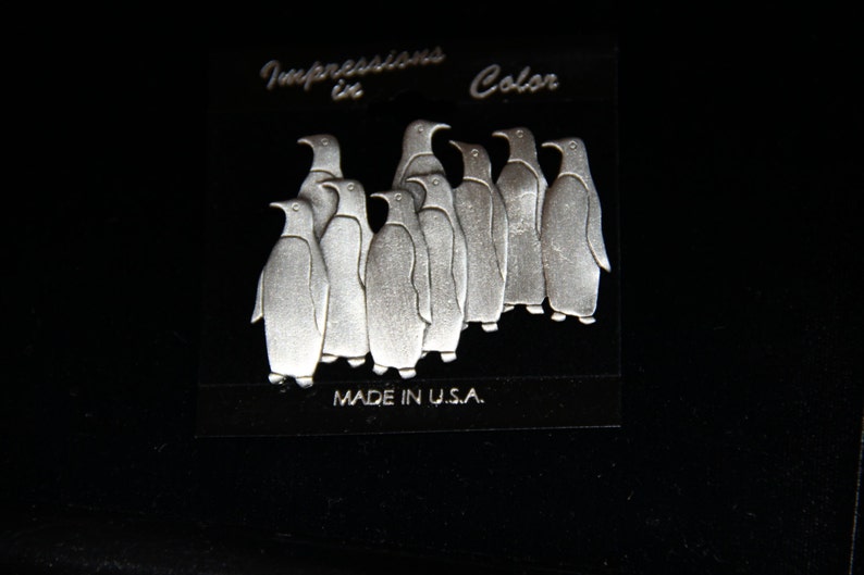 JJ Jonette Vintage Signed Artifacts Group of Penguins Pewter Brooch Pin New Unique Valentines Day Gift