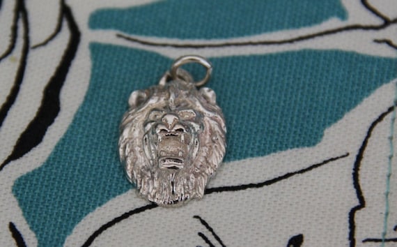 Sterling Silver Lion Head Charm Vintage from the … - image 1