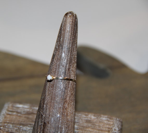 14K gold Tiny opal ring with dainty band Vintage … - image 1