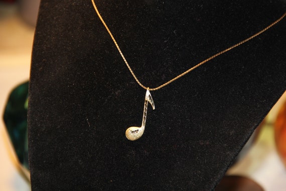 14K Gold Music Note Diamond cut Vintage new from the … - Gem