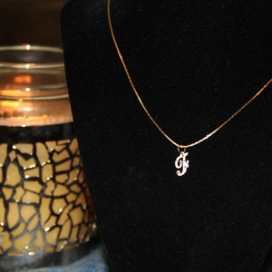 Oro de 14 quilates Vintage Nuevo de la letra F Charm/colgante inicial F Gran regalo Regalo único Precioso charm inicial