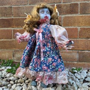 Apocalypse Annie - OOAK Creepy Custom Doll - porcelain horror handmade goth figurine zombie scary haunted weird ceramic alt kitsch ornament