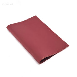 Car book case in genuine leather bordeaux