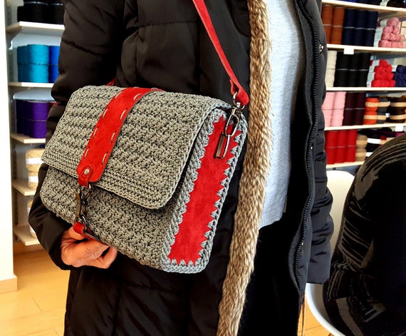 Elodie Crochet Bag Kit in Blue Croco Leather, Crocheting Bag, Knitting  Bags, DIY Leather Bags 