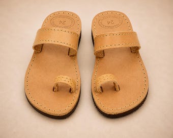 Sandalias infantiles de cuero griego hechas a mano / Cuero auténtico, suela acolchada, hebilla ajustable.