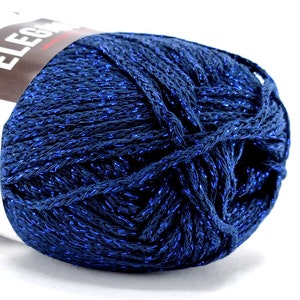 Elegance Yarn Art niebieska z niebieską lureksową włóczką idealna do projektów szydełkowych